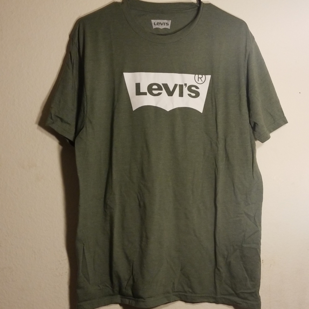 Levi's T-shirt